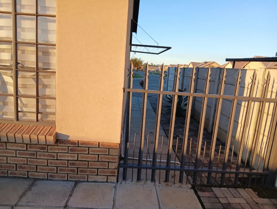 3 Bedroom Property for Sale in Waterkloof East North West